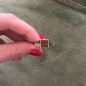 Mejuri Tigers Eye Men’s Signet Ring!